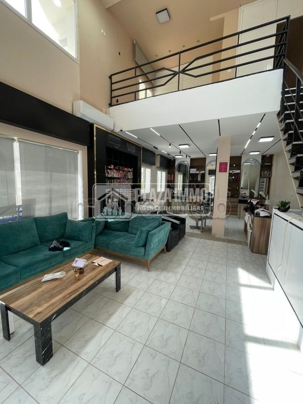 À vendre FC/Location gérance libre – Local coiffure & esthét