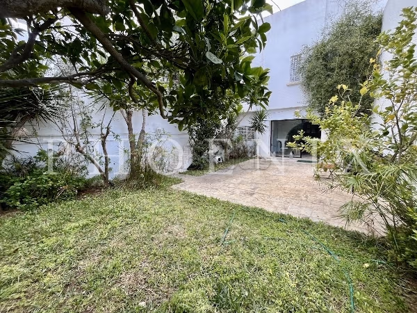 Duplex S3 con giardino a Gammarth