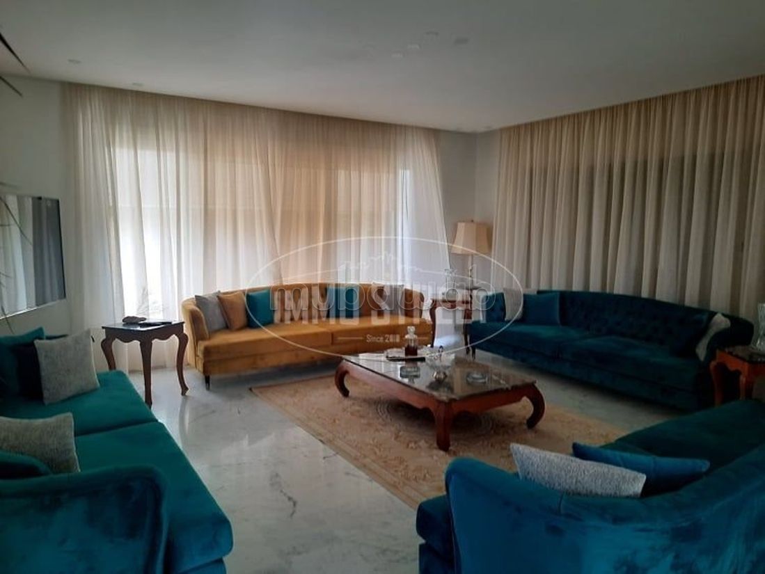 Location une villa S5 a cite les pins