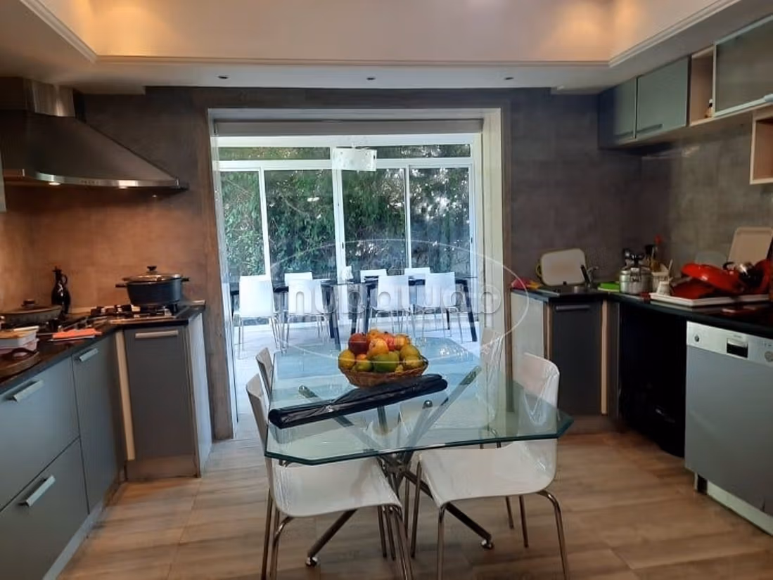 Location une villa S5 a cite les pins