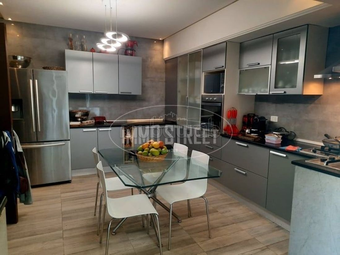 Location une villa S5 a cite les pins