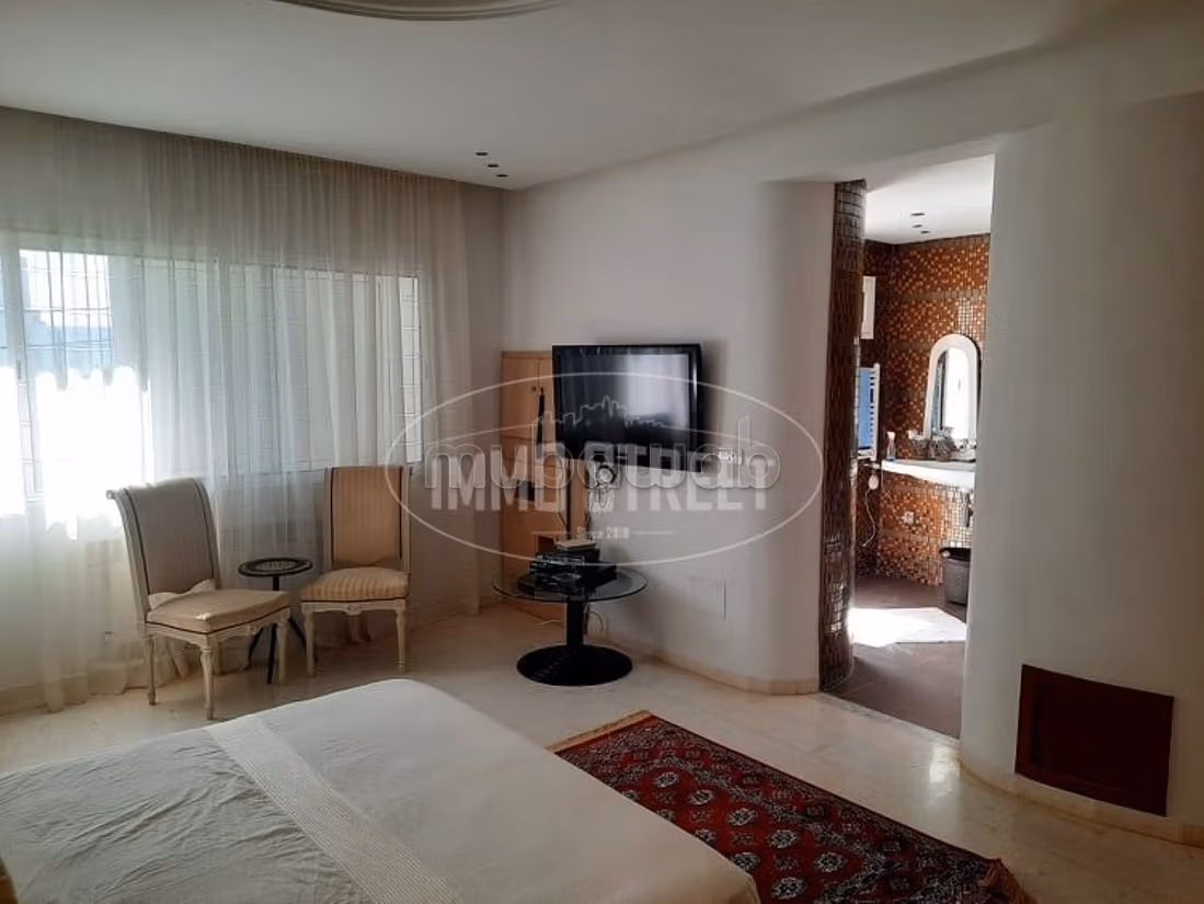 Location une villa S5 a cite les pins