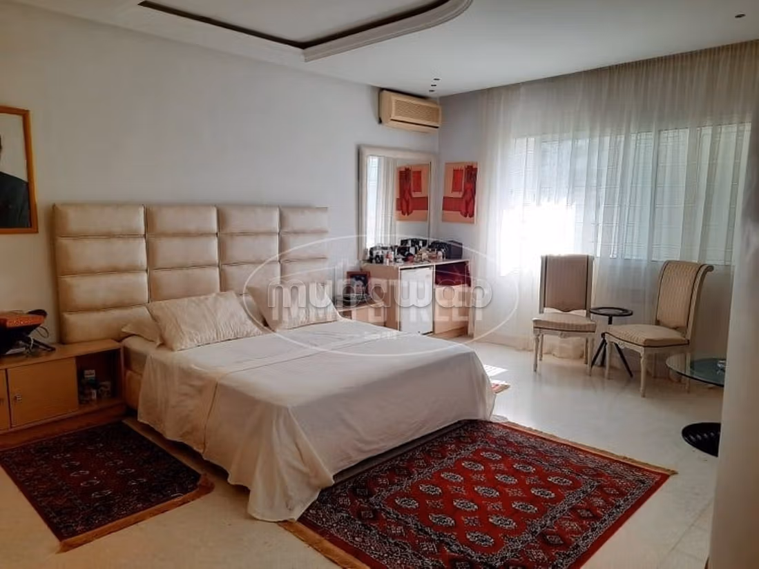 Location une villa S5 a cite les pins