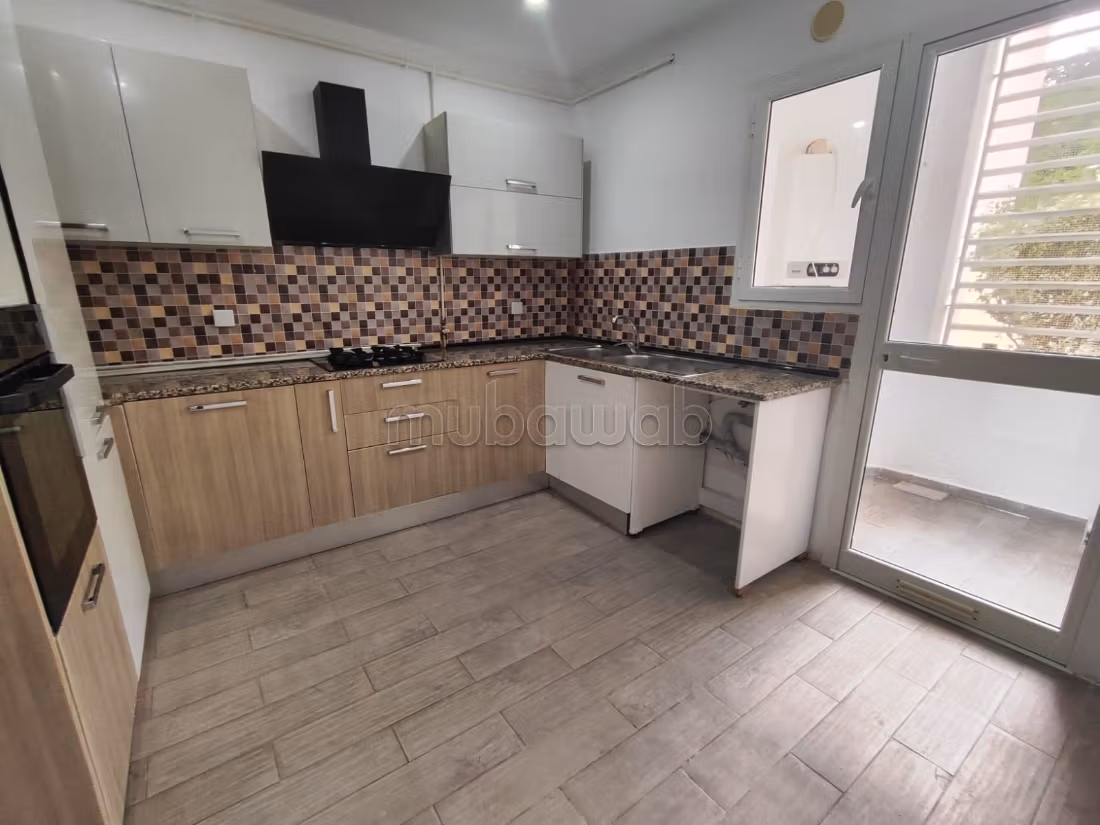 A vendre un s2 de 110m2 à la soukra
