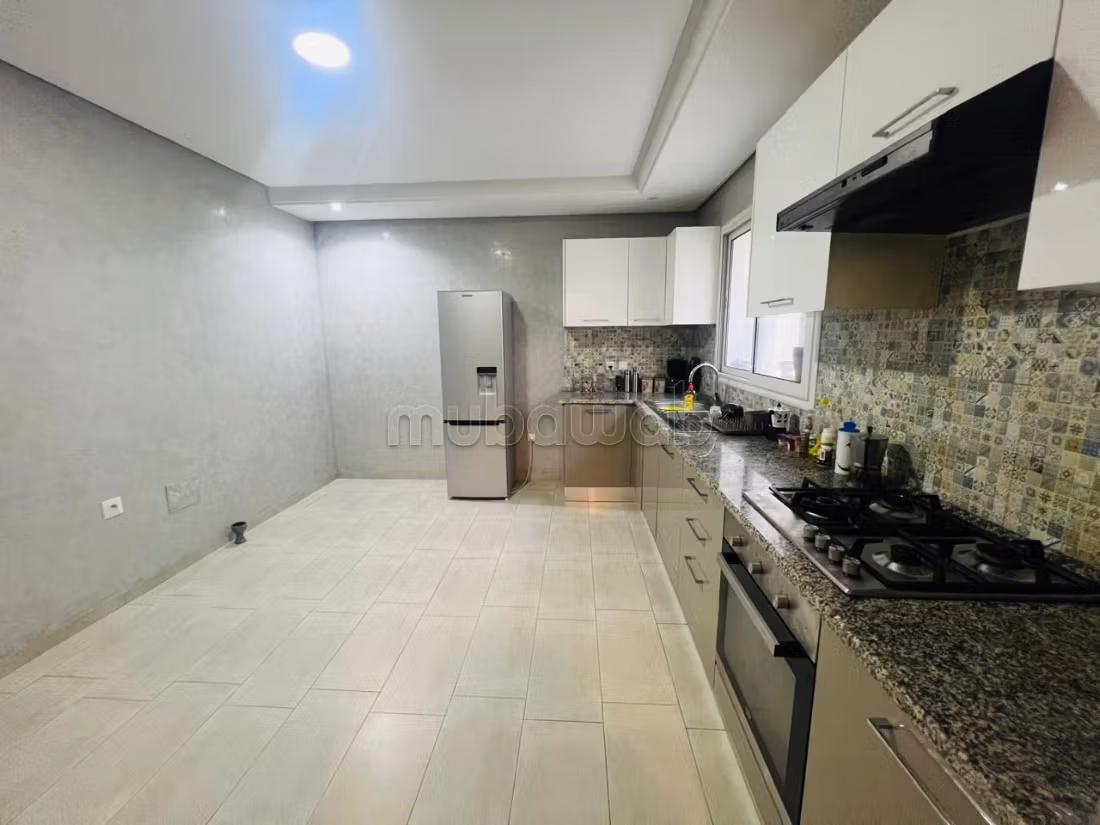 A vendre un appartement en S2 de 138m² à Ennasr