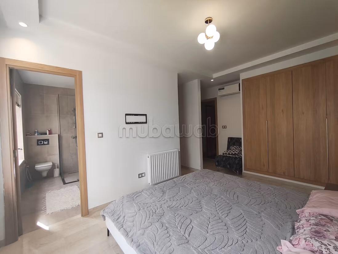 Appartement à louer à Gammarth. Surface de 193 m². Système de parabole et résidence sécurisée