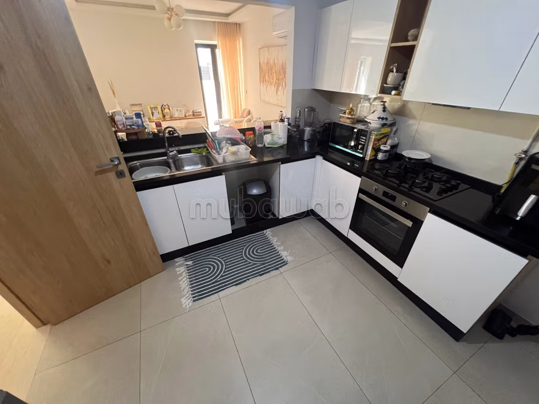 Appartement à louer à Gammarth. Surface de 193 m². Système de parabole et résidence sécurisée