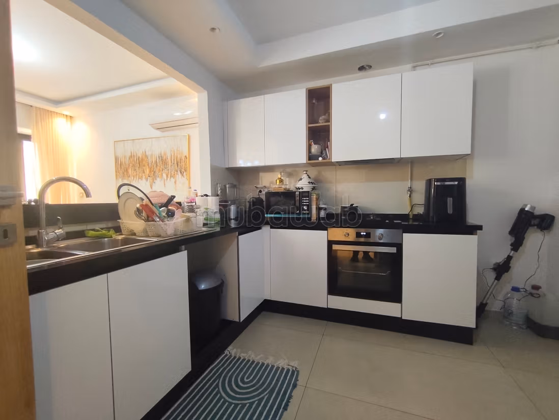 Appartement à louer à Gammarth. Surface de 193 m². Système de parabole et résidence sécurisée