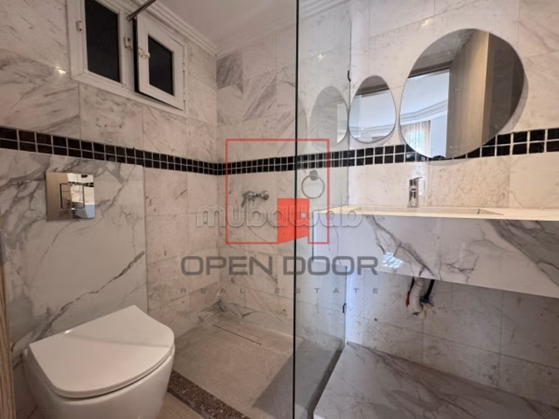 Duplex S4 arredato a piedi nell'acqua a La Marsa