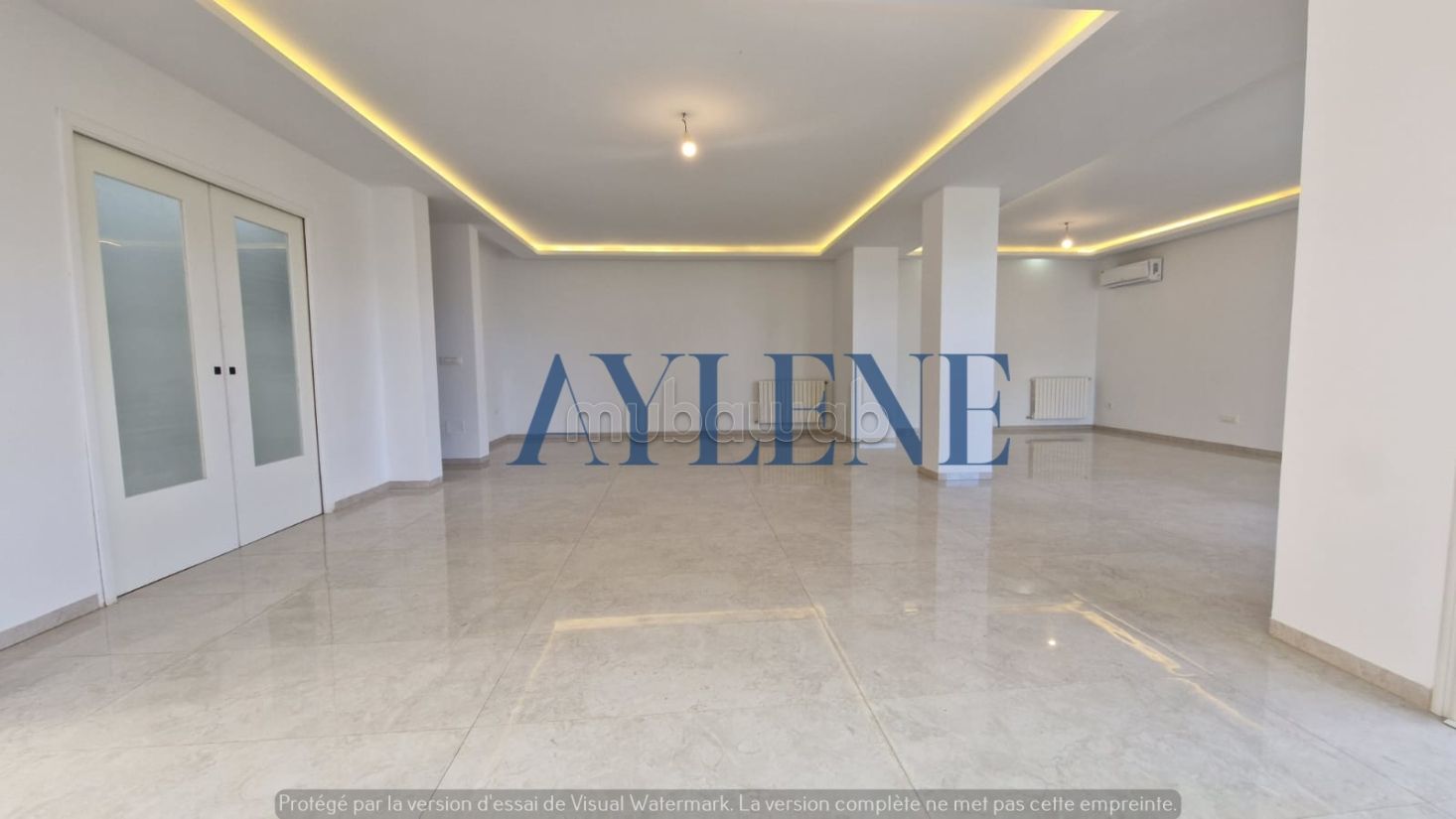 S3 with garden and sea view