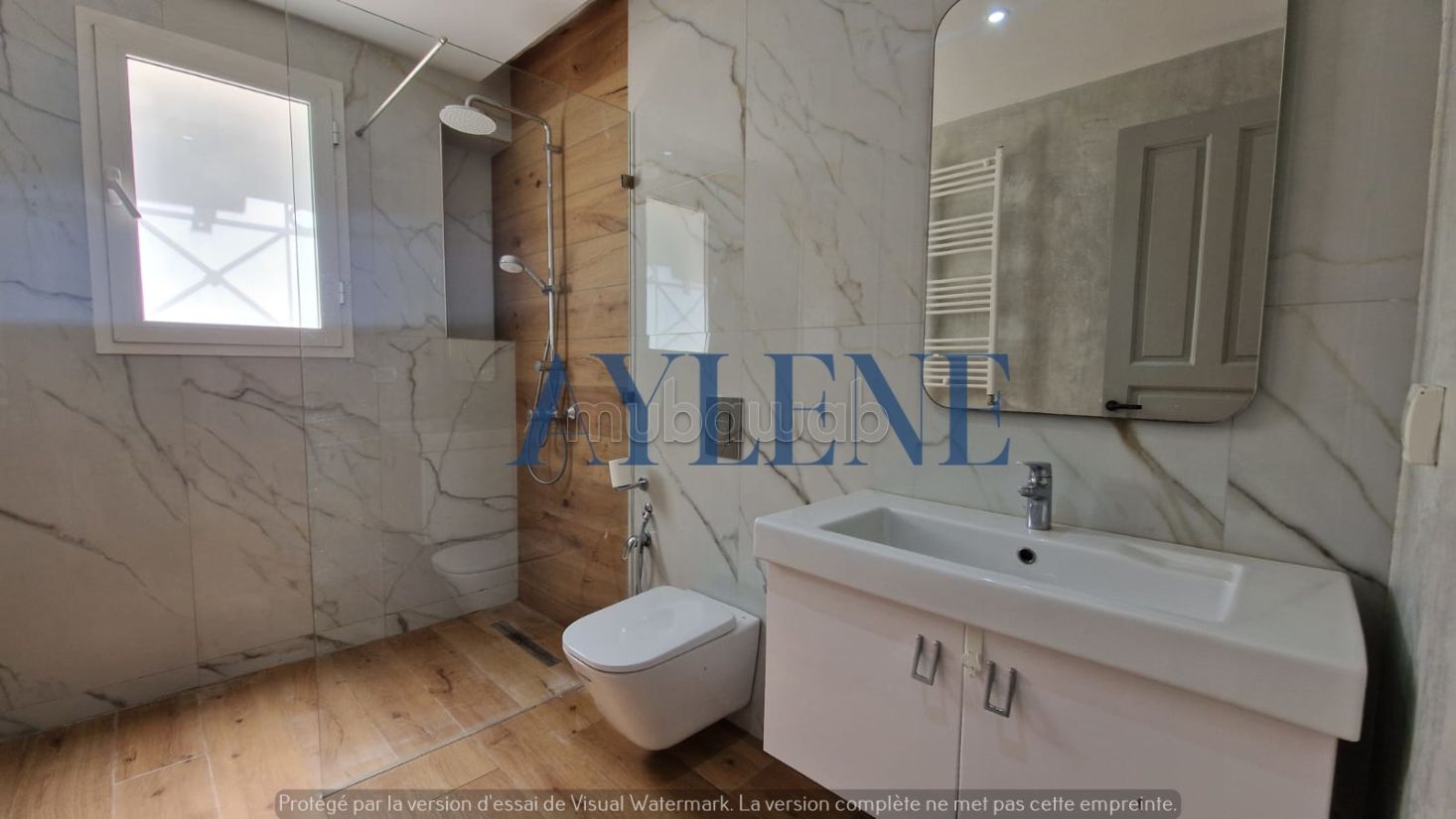 S3 with garden and sea view