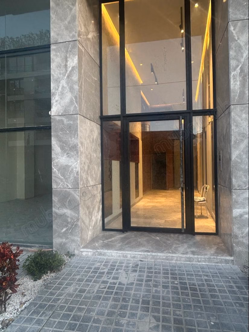 Studio neuf plein sud avec terrasse et parking – Palmiers