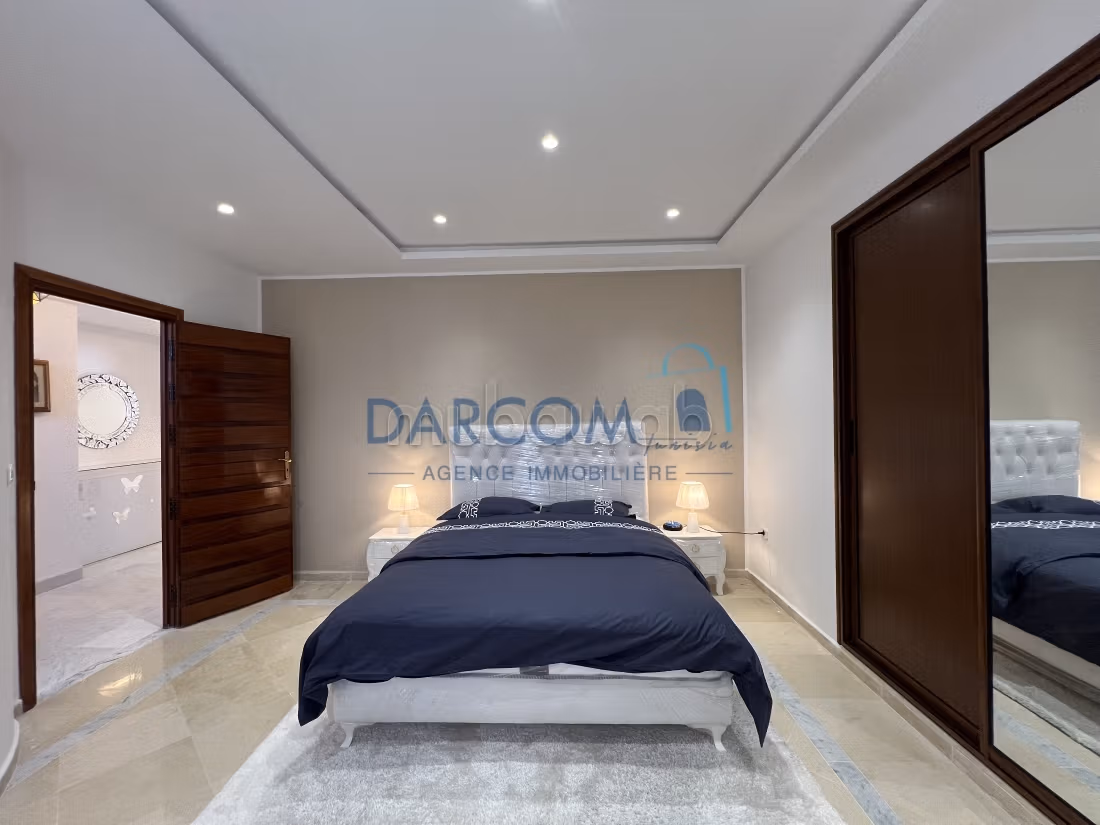 Villa lussuosa arredata nei Giardini di Cartagine