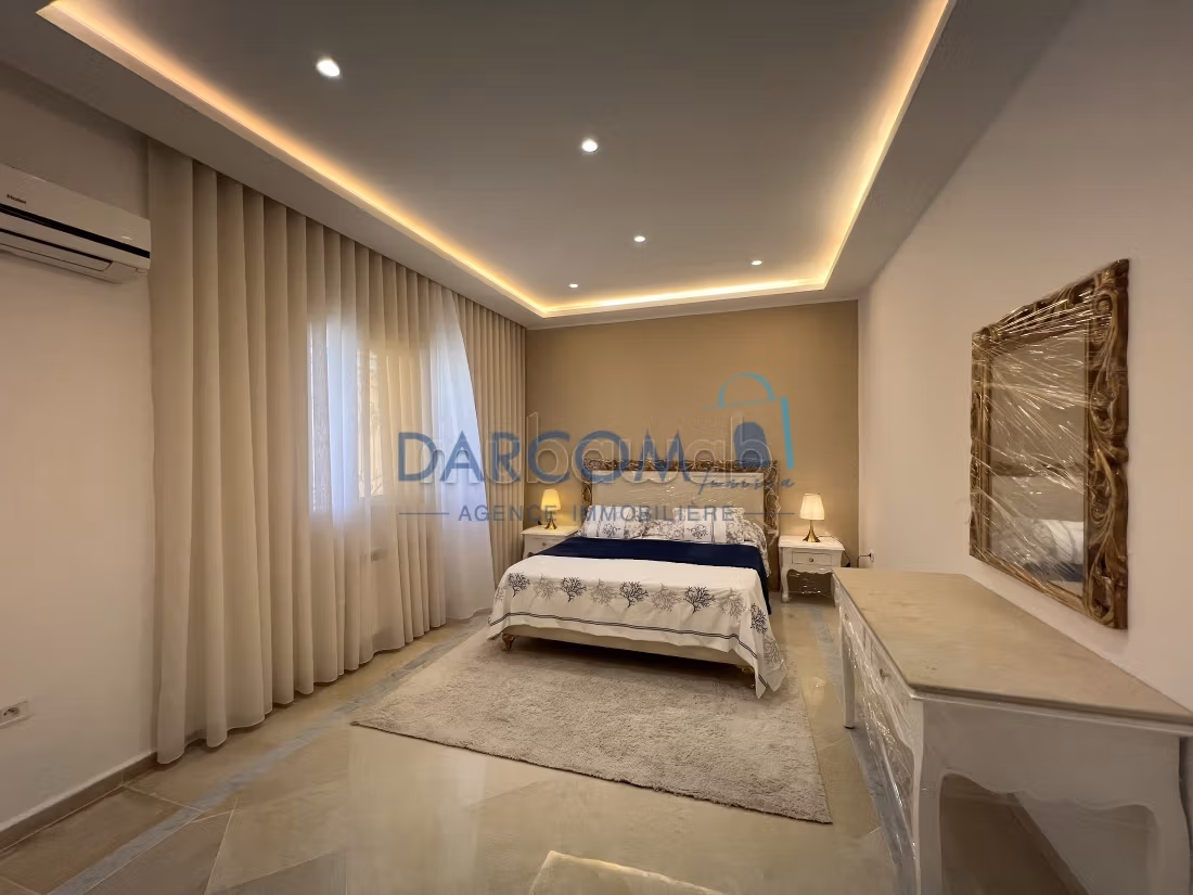 Villa lussuosa arredata nei Giardini di Cartagine