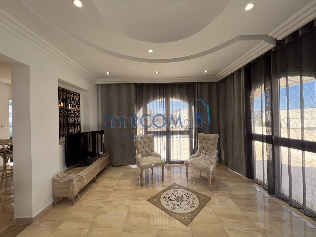 Villa lussuosa arredata nei Giardini di Cartagine