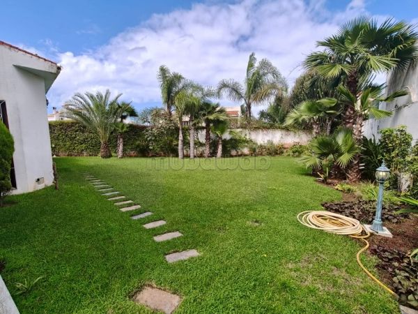 فيلا جميلة للبيع بغوثي. 3 غرف ممتازة. مفروشة