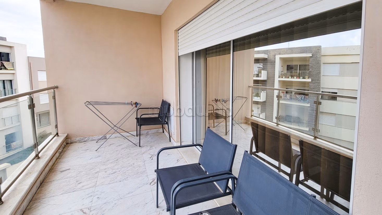 À vendre un appartement S2 à Jienen Ennasr