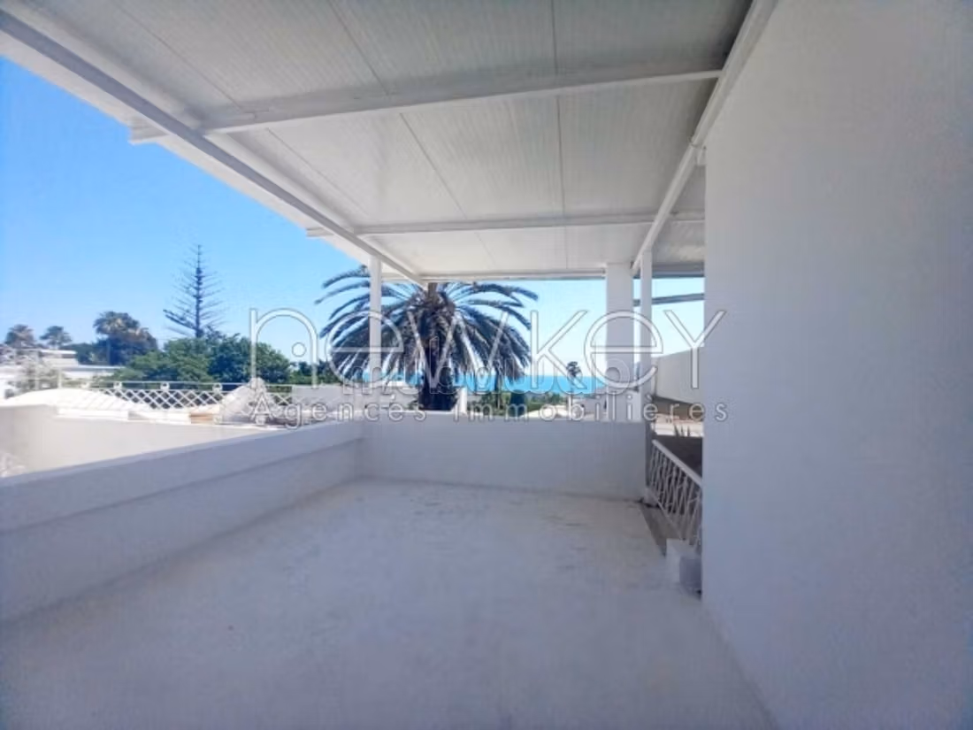 Appartamento S1 arredato e accogliente a La Marsa con vista mare