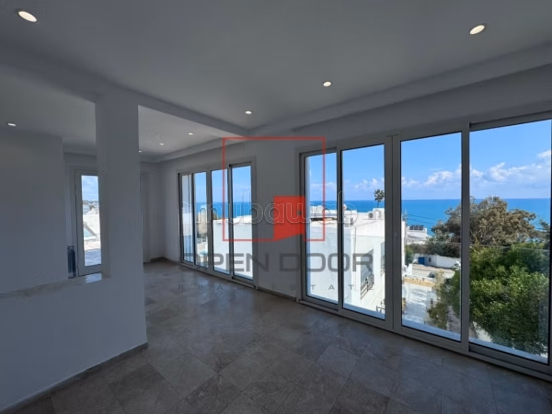 Superb S3 beachfront house in La Marsa