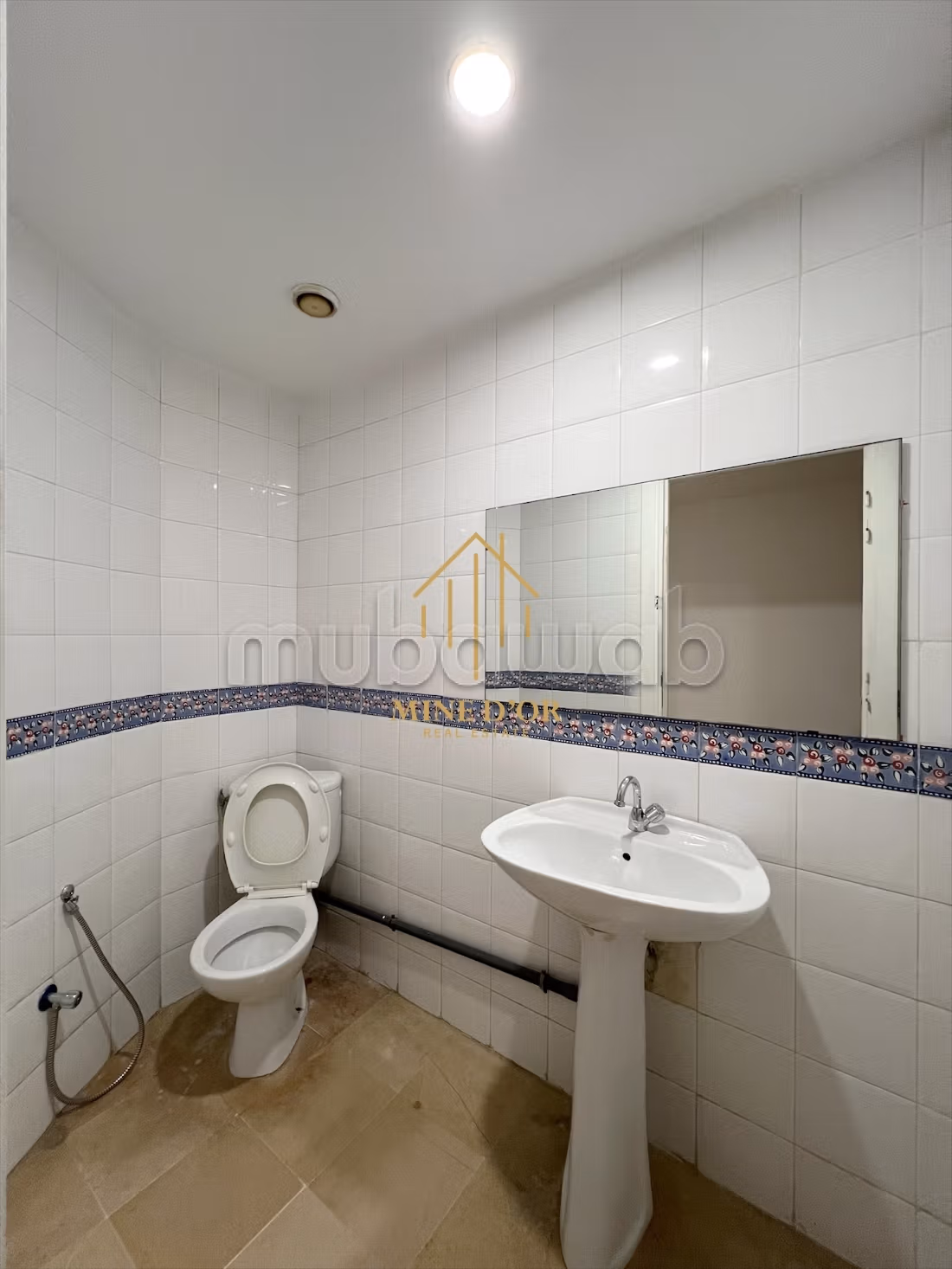 Location Bureau H3 150m² à Montplaisir
