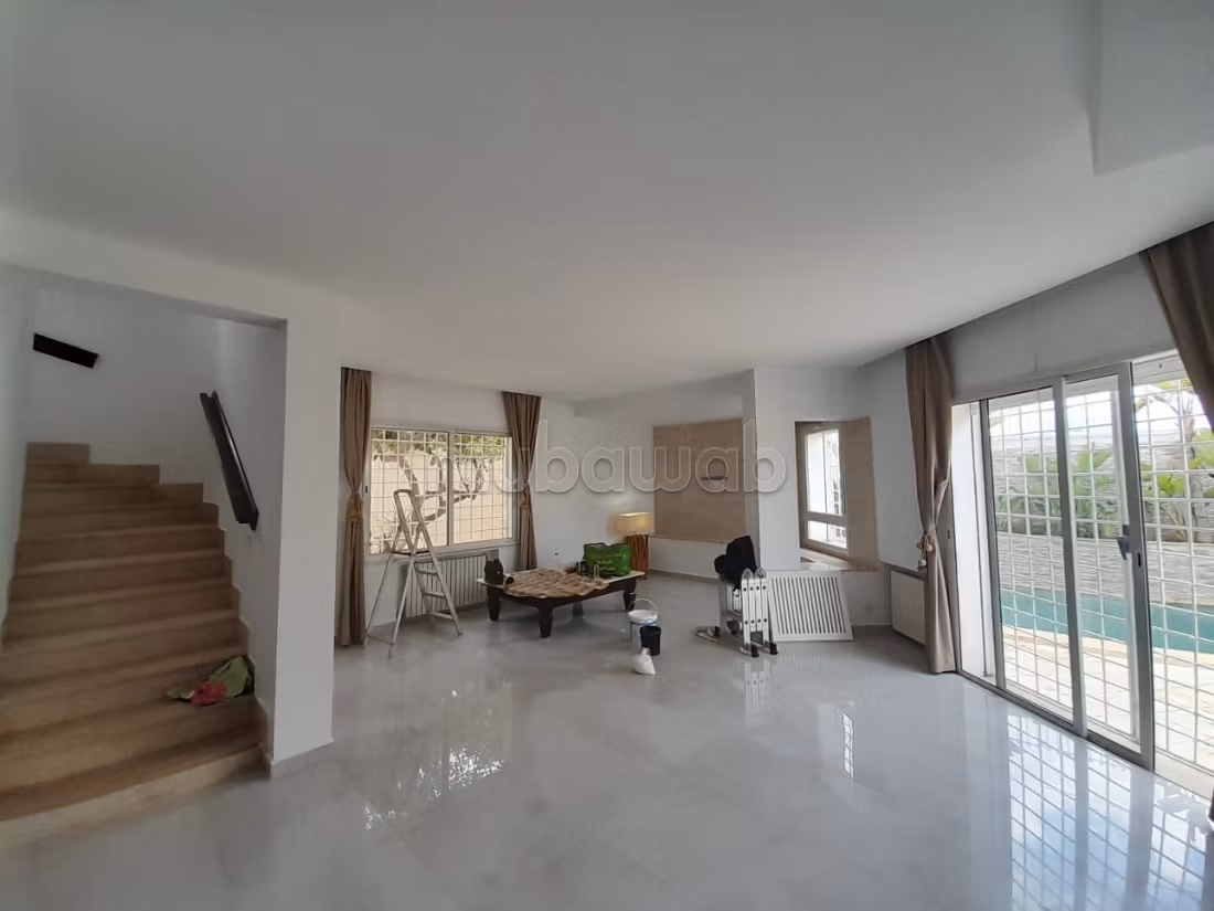 Louez votre résidence à La Marsa. Concierge et piscine