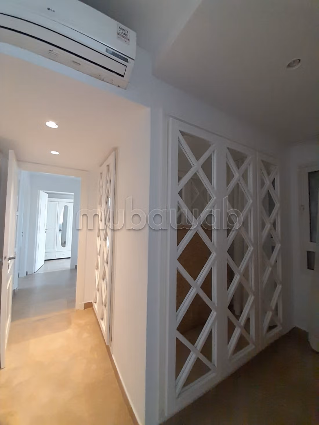 Louez votre résidence à La Marsa. Concierge et piscine