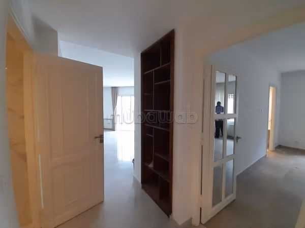 Louez votre résidence à La Marsa. Concierge et piscine