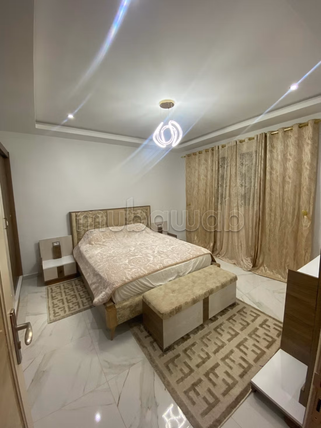 Casa in vendita a Raoued. 5 stanze confortevoli. Terrazza e giardino