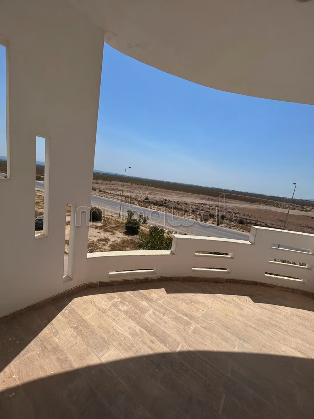 High quality villa rental. 3 rooms. Double glazing, Robust door