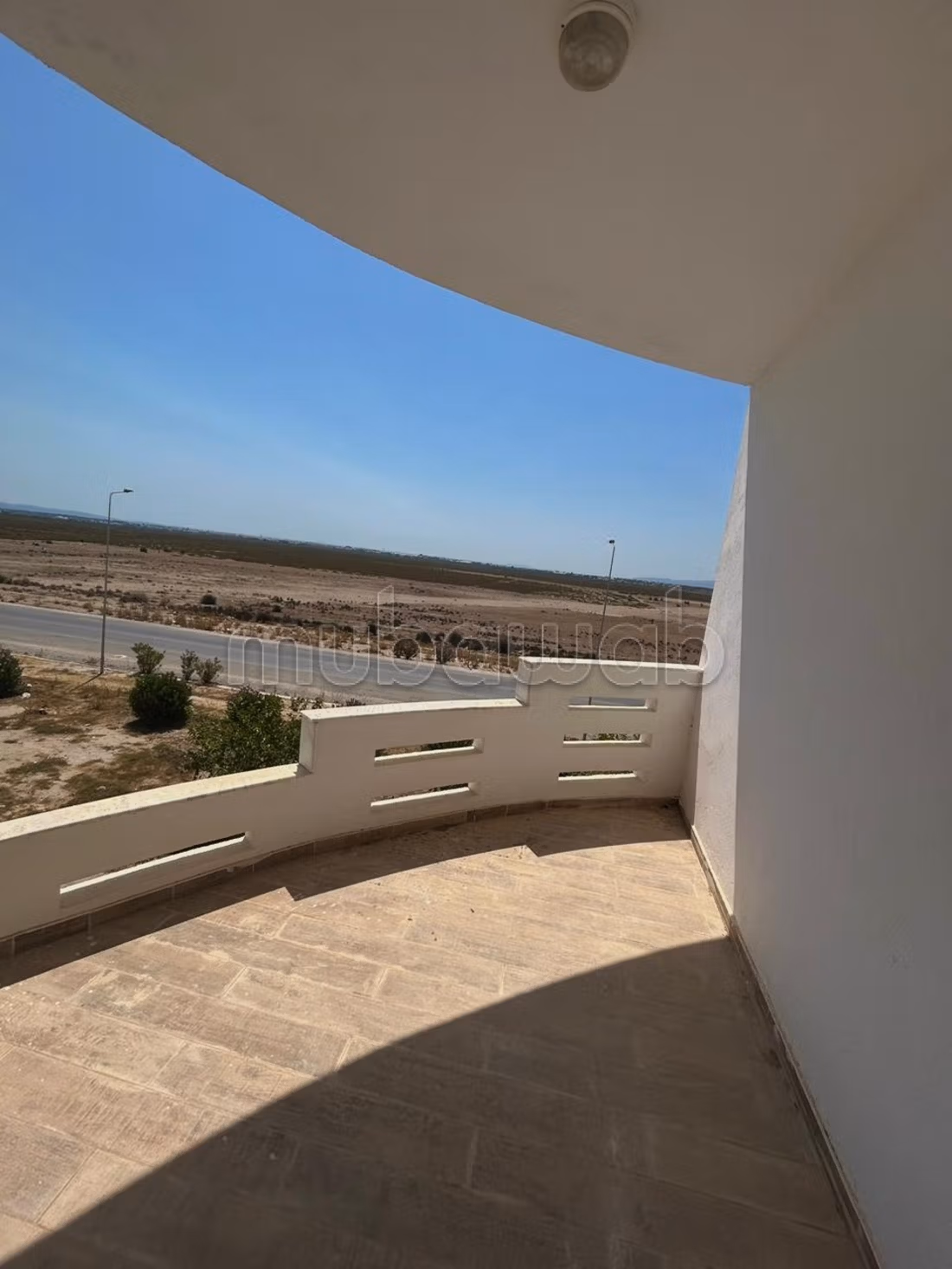 High quality villa rental. 3 rooms. Double glazing, Robust door
