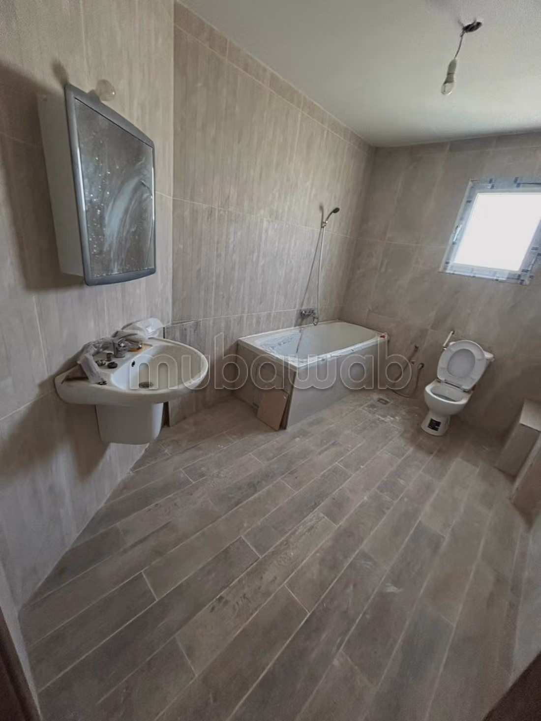 High quality villa rental. 3 rooms. Double glazing, Robust door