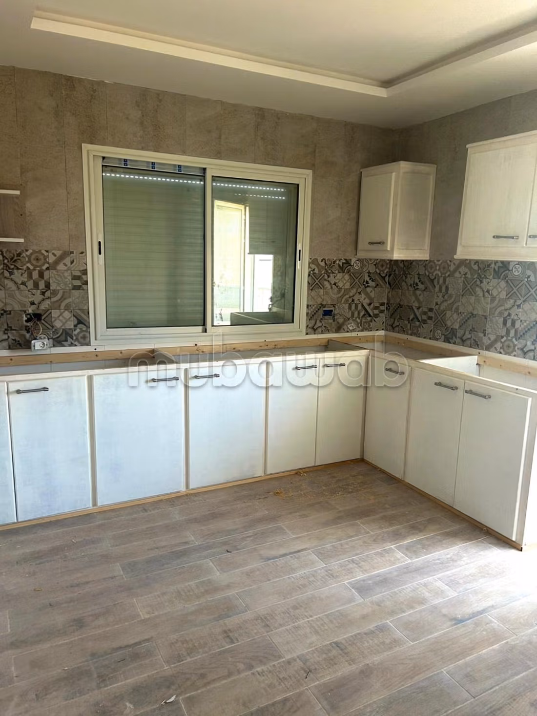 High quality villa rental. 3 rooms. Double glazing, Robust door