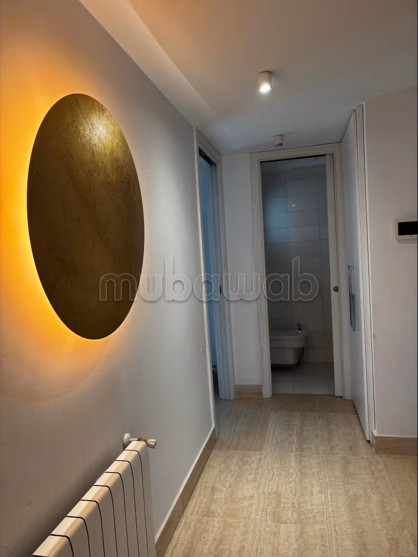 In vendita S3 luminoso con balcone al Lac 2
