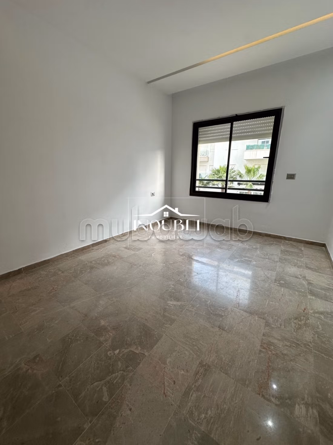  À louer – Superbe S2 haut standing avec piscine & salle de sport à Aïn Zaghouan Nord 
