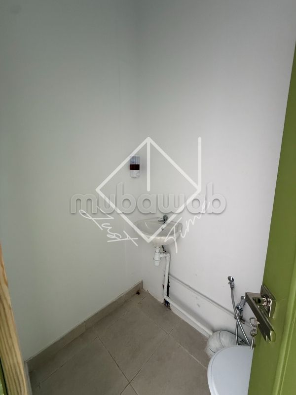 À VENDRE ou à louer fond de commerce à el manzeh