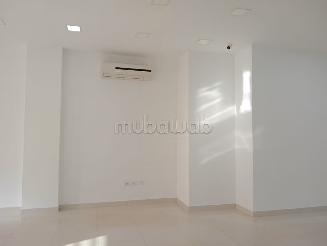 For rent commercial space in Ain Zaghouan North