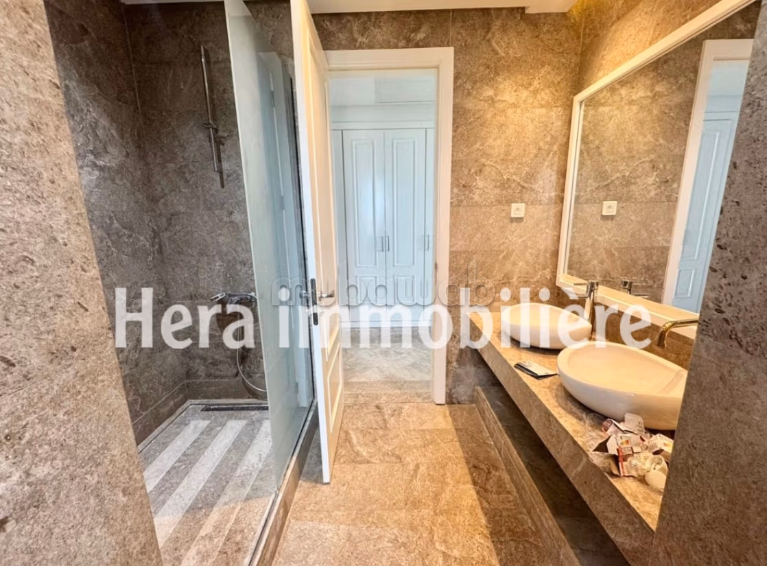 Villa S6 con piscina e vista mare a Gammarth