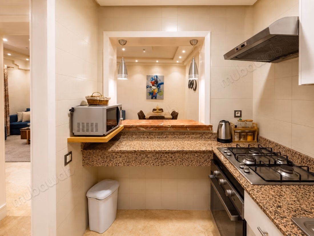 Location saisonnière à Secteur Touristique. Superficie 130 m². Ascenseur et places de parking