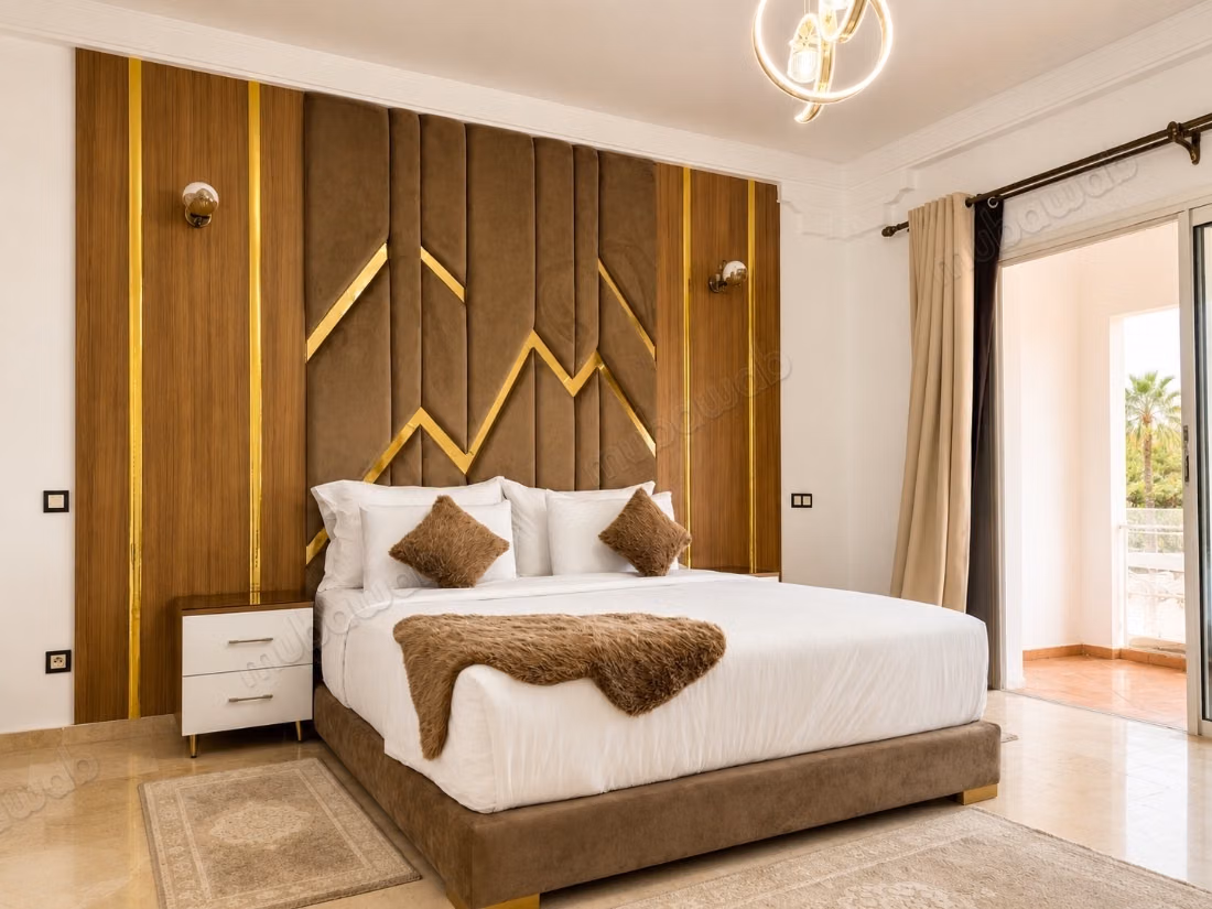 Location saisonnière à Secteur Touristique. Superficie 130 m². Ascenseur et places de parking
