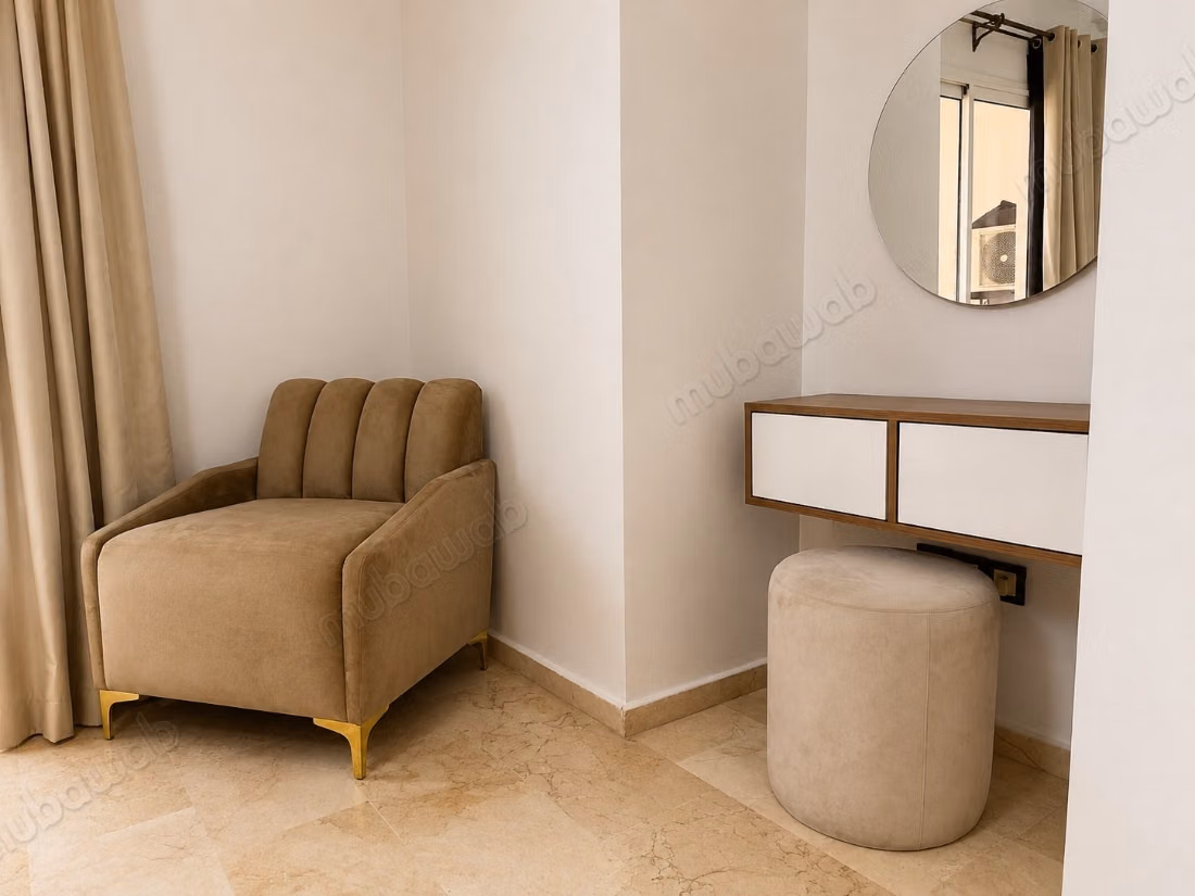 Location saisonnière à Secteur Touristique. Superficie 130 m². Ascenseur et places de parking