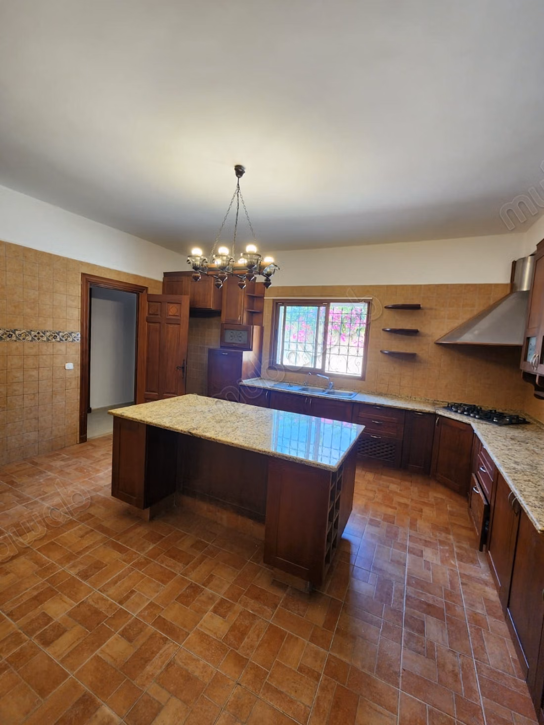 A louer villa s4 avec jardin et piscine
