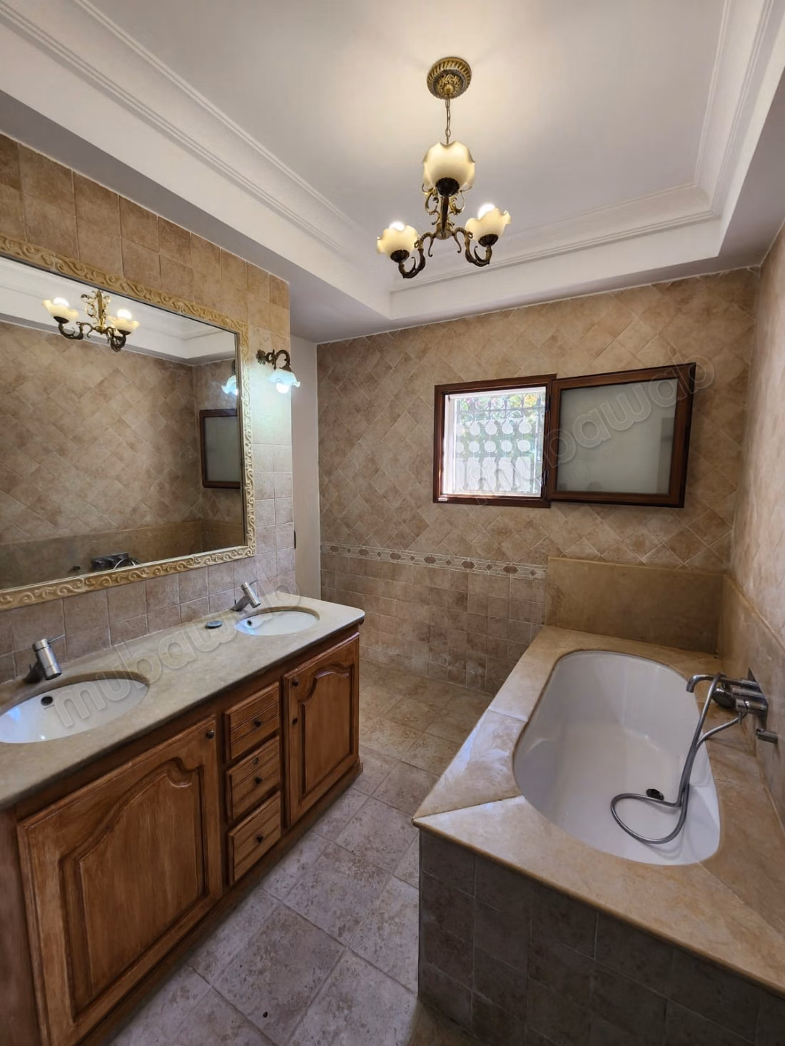 A louer villa s4 avec jardin et piscine