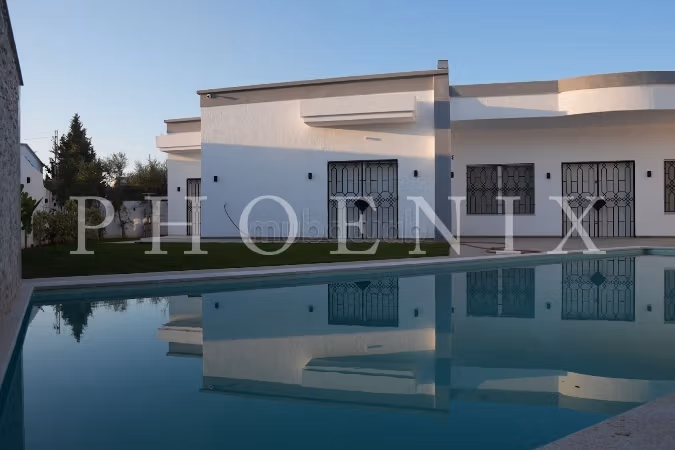 Villa S4 avec piscine à Borj Touil