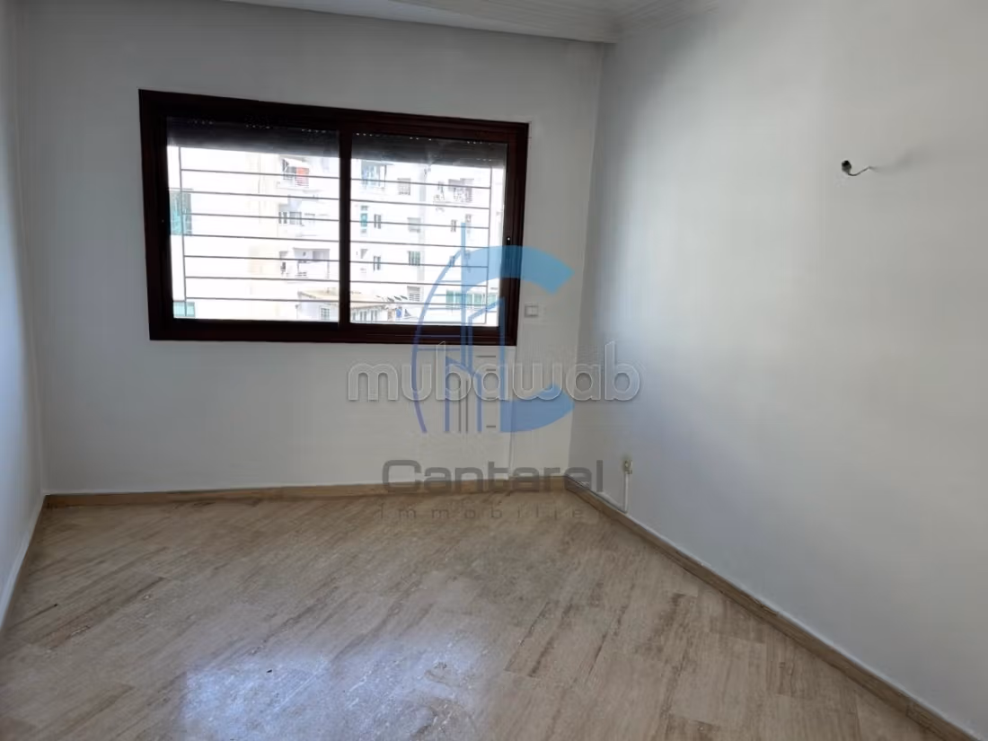 À louer – Superbe appartement avec deux balcons au quartier Palmier — 3