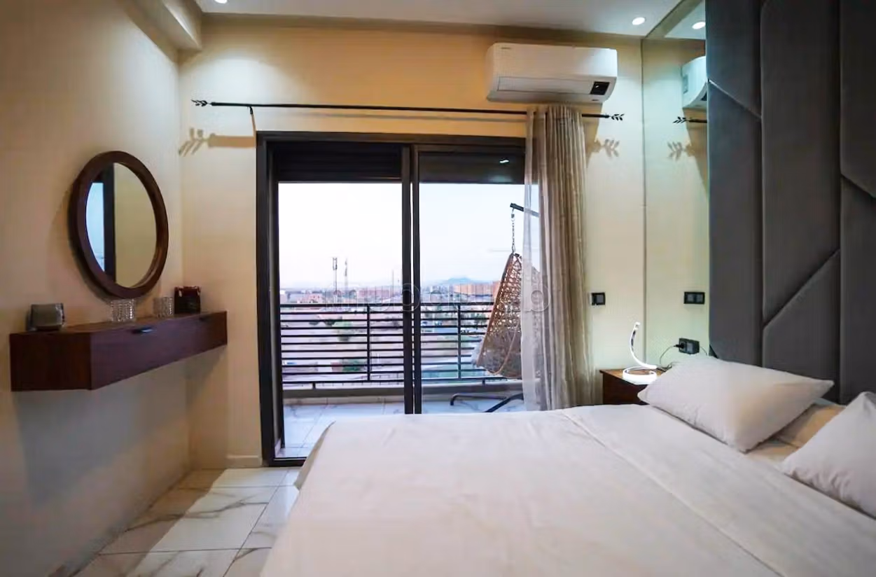 Magnifique Appartement Meublée à Louer avec Piscine — 5