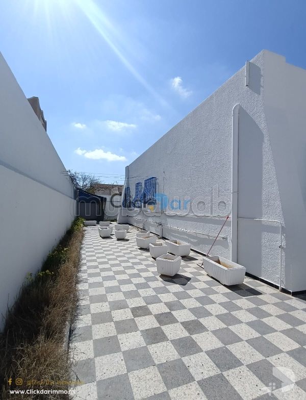 A house in S2 without furniture for rent