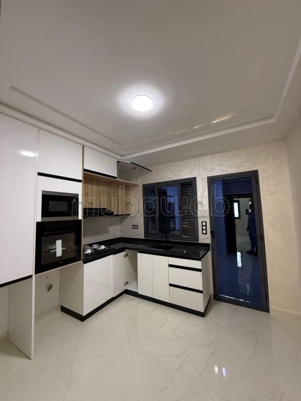 Busca pisos en venta. Área total 59 m². Cocina equipada