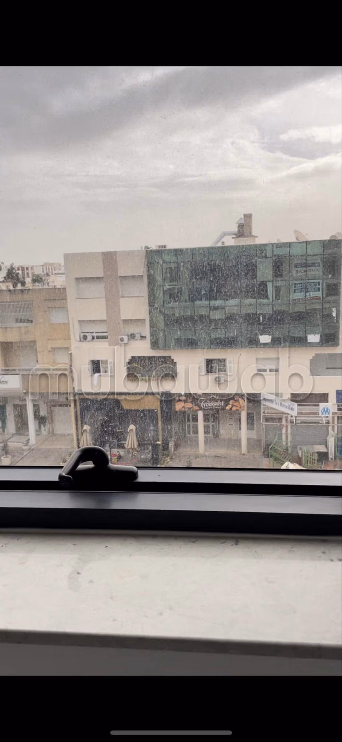 New high standing office for rent in Ennasr