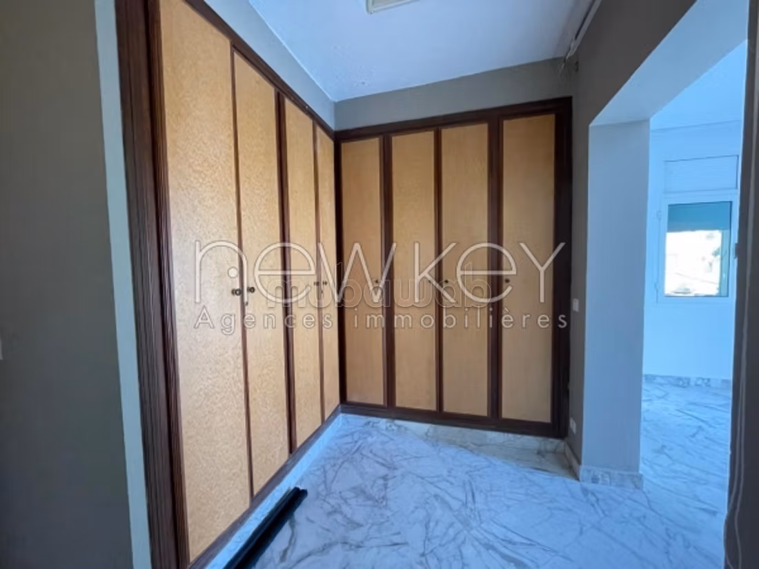 For rent a S5 villa in La Marsa