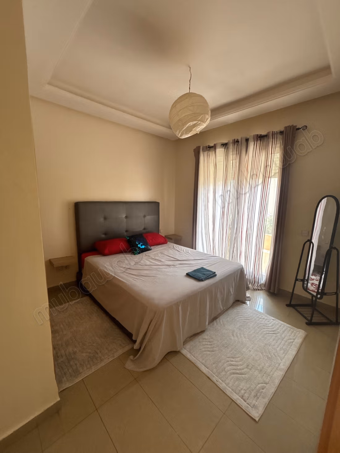 Flat for rent in Mers Sultan. 2 rooms. No Lift, Balcony